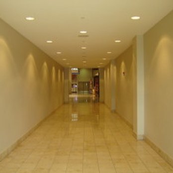 Hoeks Painting - a long hallway in a building - Painters Near Me Hoeks Painting - a long hallway in a building - Painters Near Me