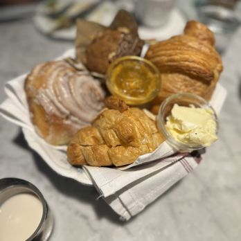 Harwood Hospitality Group - PASTRY BASKET - French Near Me - Dallas, Texas Harwood Hospitality Group - PASTRY BASKET - French Near Me - Dallas, Texas
