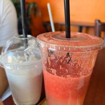 D’Todo Natural - Vanilla frap and #6 Refreshing Juice Walked by and drinks saved us from the heat!! - Juice Bars & Smoothies Near Me - Bell, California