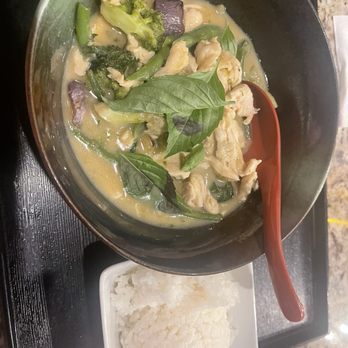 Miku Asian Kitchen & Bar - Green curry chicken - Sushi Bars Near Me - Charlotte, North Carolina Miku Asian Kitchen & Bar - Green curry chicken - Sushi Bars Near Me - Charlotte, North Carolina