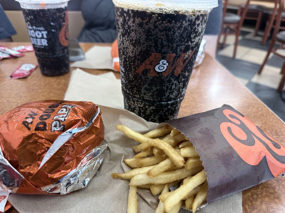 A&W Restaurant Logo