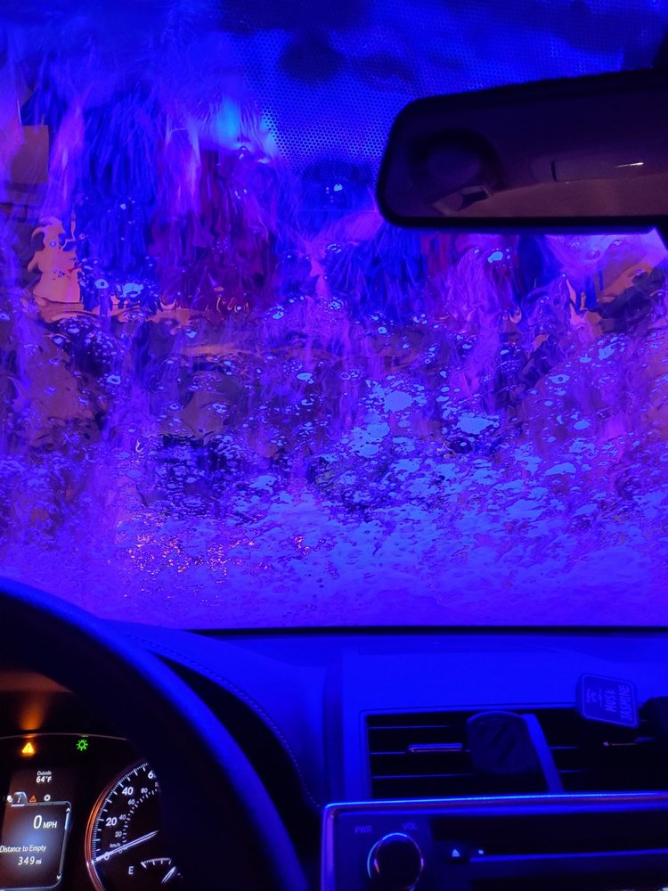 Mira Mesa Shell Car Wash, San Diego Roadtrippers