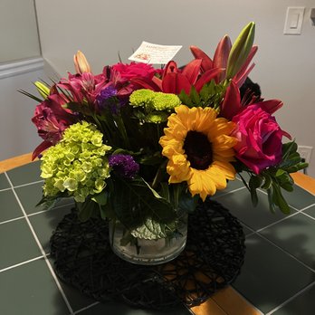 Flowers By Edie - Florists Near Me - Bradenton, Florida Flowers By Edie - Florists Near Me - Bradenton, Florida