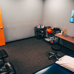 Optimal Therapy - Windmill - New patient evaluation room.