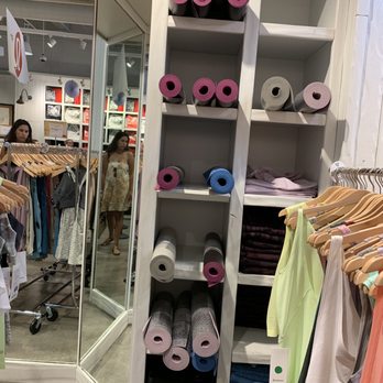 lululemon outlet prices