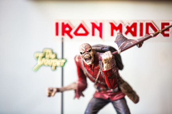 Duke's Liquor Box by null