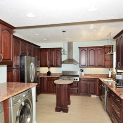 Beach House Real Estate - Beach House Real Estate has many beautifully updated, vacation rentals within minutes of the Gulf Coast's white, sandy beache...