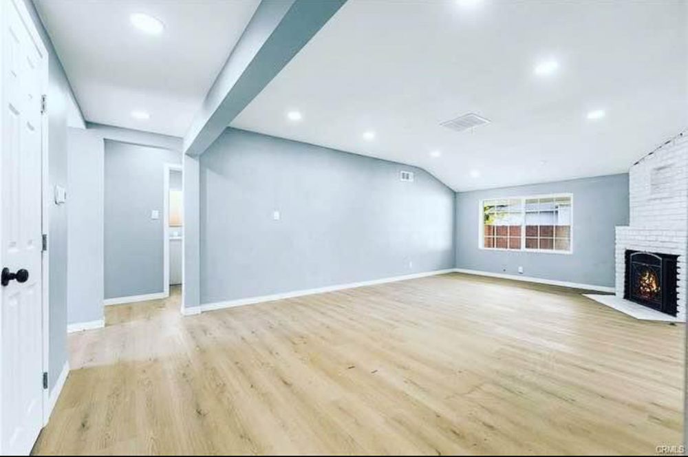 Slide of J&F BUILDING GROUP