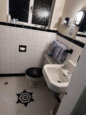 Blue Swallow Motel by null