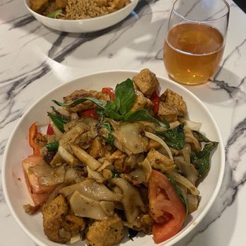 Sabai Sabai Simply Thai - Drunken Noodles - (vegan) - Thai Near Me - Germantown, Maryland