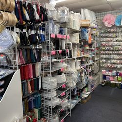 De Gala Fashion - Yarn and thread