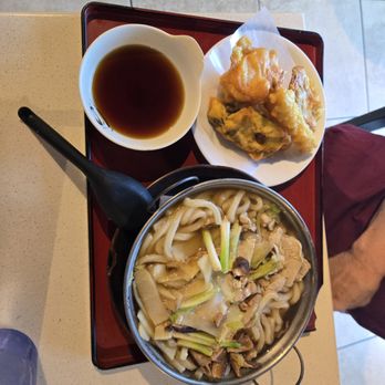Saito & Pho - Udon hotpot with tempura - Vietnamese Near Me - Kaneohe, Hawaii
