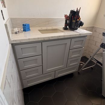 Buddy’s painting - Cabinet refinish - Painters Near Me Buddy’s painting - Cabinet refinish - Painters Near Me