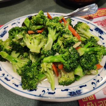 Granite Bay Chinese Restaurant - Broccoli garlic with added carrots - Chinese Near Me - Granite Bay, California