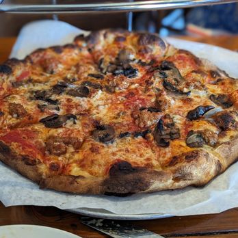 Pazzo - Homemade fennel sausage pizza - Pizza Near Me - San Carlos, California Pazzo - Homemade fennel sausage pizza - Pizza Near Me - San Carlos, California