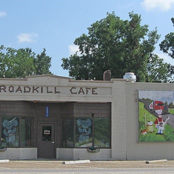 Roadkill Cafe - A local business owned & operated by Big Mike Williams. Roadkill Café serves buffet lunches daily Sun thru Fri, specializing n fried chicken - American Near Me - Elberta, Alabama