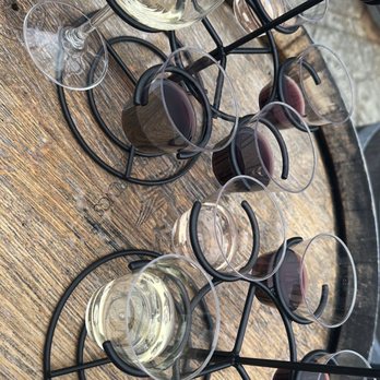 Paradise Springs Winery - Wine flight - Wineries Near Me - Clifton, Virginia