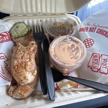 Bred Hot Chicken - My chicken fingers they were dry and tasteless! - Chicken Shop Near Me - San Juan Capistrano, California