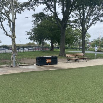 Manhattan Beach Dog Run - Section for large dogs - Dog Parks Near Me - Brooklyn, New York Manhattan Beach Dog Run - Section for large dogs - Dog Parks Near Me - Brooklyn, New York