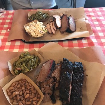 Harmon's Barbecue - 2 meat plates - Barbeque Near Me - Cibolo, Texas Harmon's Barbecue - 2 meat plates - Barbeque Near Me - Cibolo, Texas