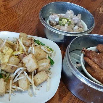Lam’s Garden - Stir fry radish cake, short ribs, chicken feet - Dim Sum Near Me - Orlando, Florida Lam’s Garden - Stir fry radish cake, short ribs, chicken feet - Dim Sum Near Me - Orlando, Florida