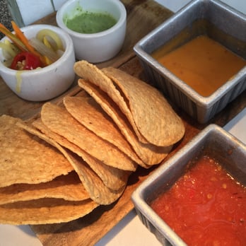 Doce Mesas - The sauces are fantastic and the "Brandon" is great! - Mexican Near Me - Dallas, Texas
