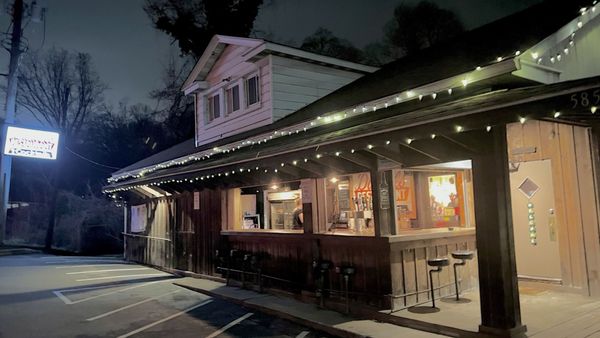 Daniels Restaurant by null