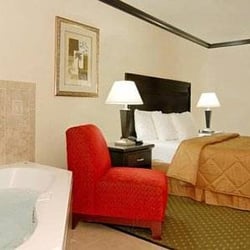 Holiday Inn Express & Suites Houston East - Baytown
