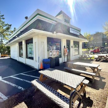 Local Kitchens - Outside - Burgers Near Me - Lafayette, California Local Kitchens - Outside - Burgers Near Me - Lafayette, California