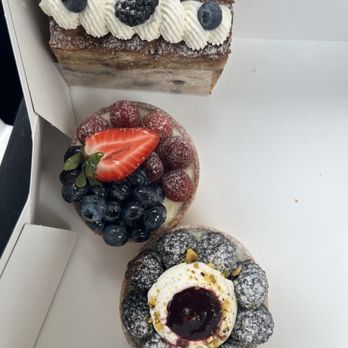 Bonrue Bakery - Bakeries Near Me - St George, Utah Bonrue Bakery - Bakeries Near Me - St George, Utah