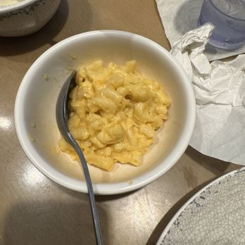Paula Deen's Family Kitchen - Tasteless Mac and cheese - Southern Near Me - Pigeon Forge, Tennessee Paula Deen's Family Kitchen - Tasteless Mac and cheese - Southern Near Me - Pigeon Forge, Tennessee