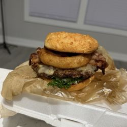 Hawk's Nest - Glen's Hawaiian Burger with Gluten Free Bun