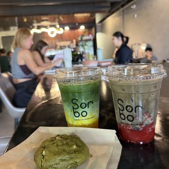 Sorbo - Mango matcha latte, hojicha strawberry latte, matcha macadamia cookie - Wine Bars Near Me - Wesley Chapel, Florida Sorbo - Mango matcha latte, hojicha strawberry latte, matcha macadamia cookie - Wine Bars Near Me - Wesley Chapel, Florida