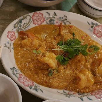 Soothr - Sukhotai noodle soup ($17) & Koong Karee w/ Shrimp ($22) - Both were good. - Thai Near Me - New York, New York