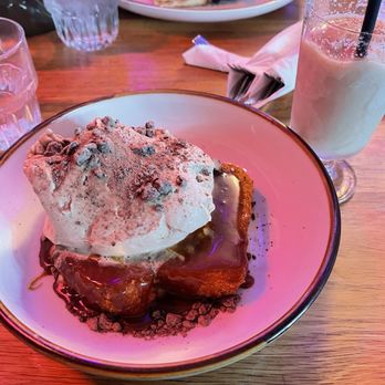 Dreamland Bar & Diner - Salted Caramel Macchiato French toast. - Breakfast & Brunch Near Me - Seattle, Washington