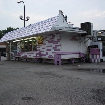 Premo's Ice Cream - Back of Premo's - Ice Cream & Frozen Yogurt Near Me - Oak Lawn, Illinois