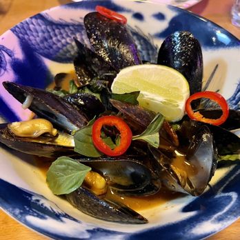 Funky Elephant - Hella Drunken Mussels - Thai Near Me - San Francisco, California Funky Elephant - Hella Drunken Mussels - Thai Near Me - San Francisco, California