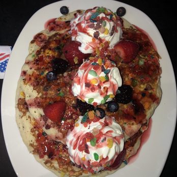Mom's Kitchen & Bar - Bedrock pancakes - not sweet. But so good ! Perfect amount of sweetness from fruits. - Bars Near Me - Astoria, New York