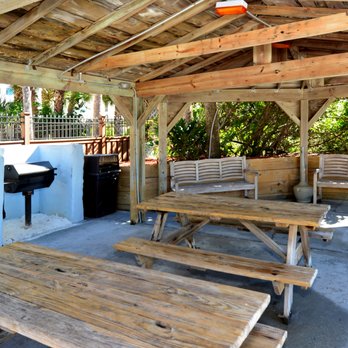 Sea Shell Condominium - Vacation Rentals Near Me - Sarasota, Florida Sea Shell Condominium - Vacation Rentals Near Me - Sarasota, Florida