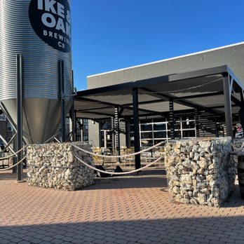 EDG Patio & Shade - Sundance Louvered Roof at Ike & Oak Brewery in Burr Ridge, IL - Patio Coverings Near Me - Spring Grove, Illinois EDG Patio & Shade - Sundance Louvered Roof at Ike & Oak Brewery in Burr Ridge, IL - Patio Coverings Near Me - Spring Grove, Illinois