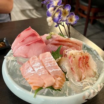 Daiki Sushi Restaurant - Sashimi for 1 - Sushi Bars Near Me - Monterey Park, California