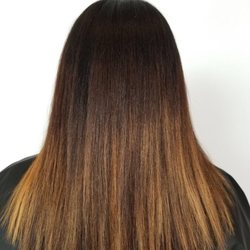 Ellie K Salon