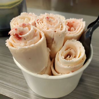 Sweet Charlie's - Ice Cream & Frozen Yogurt Near Me - Rehoboth Beach, Delaware Sweet Charlie's - Ice Cream & Frozen Yogurt Near Me - Rehoboth Beach, Delaware