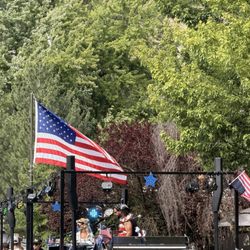 Deer Lake Resort - 4th July parade line up