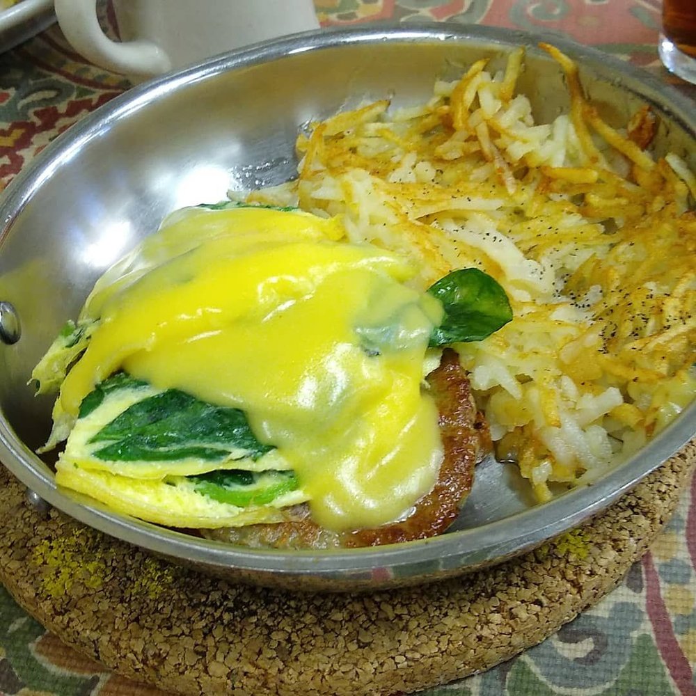 Breakfast Club - Eggs benedict with spinach. - Breakfast & Brunch Near Me - Madison Heights, Michigan