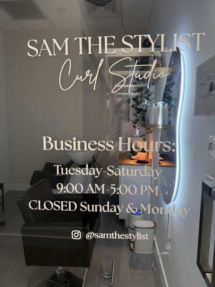 Sam The Stylist Curl Studio Logo