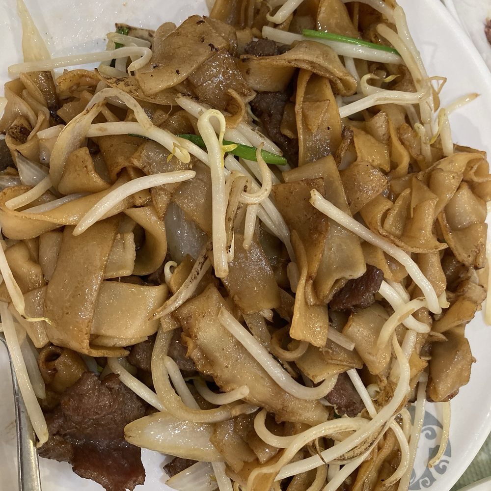 L H Restaurant - Beef Chow Fun Dried - Dim Sum Near Me - San Francisco, California L H Restaurant - Beef Chow Fun Dried - Dim Sum Near Me - San Francisco, California