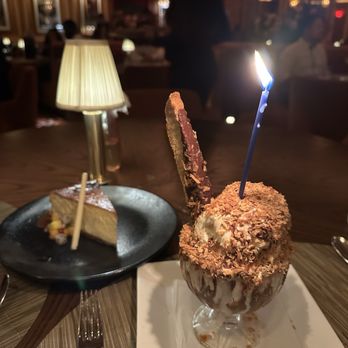 EVELYN - creme brulee cheesecake & samoa sundae - Lounges Near Me - Dallas, Texas