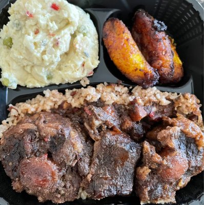 Chef2TheBone Fish Fry & More... by null
