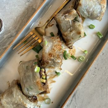 Supreme Dumplings - Beef roll - Shanghainese Near Me - Bellevue, Washington